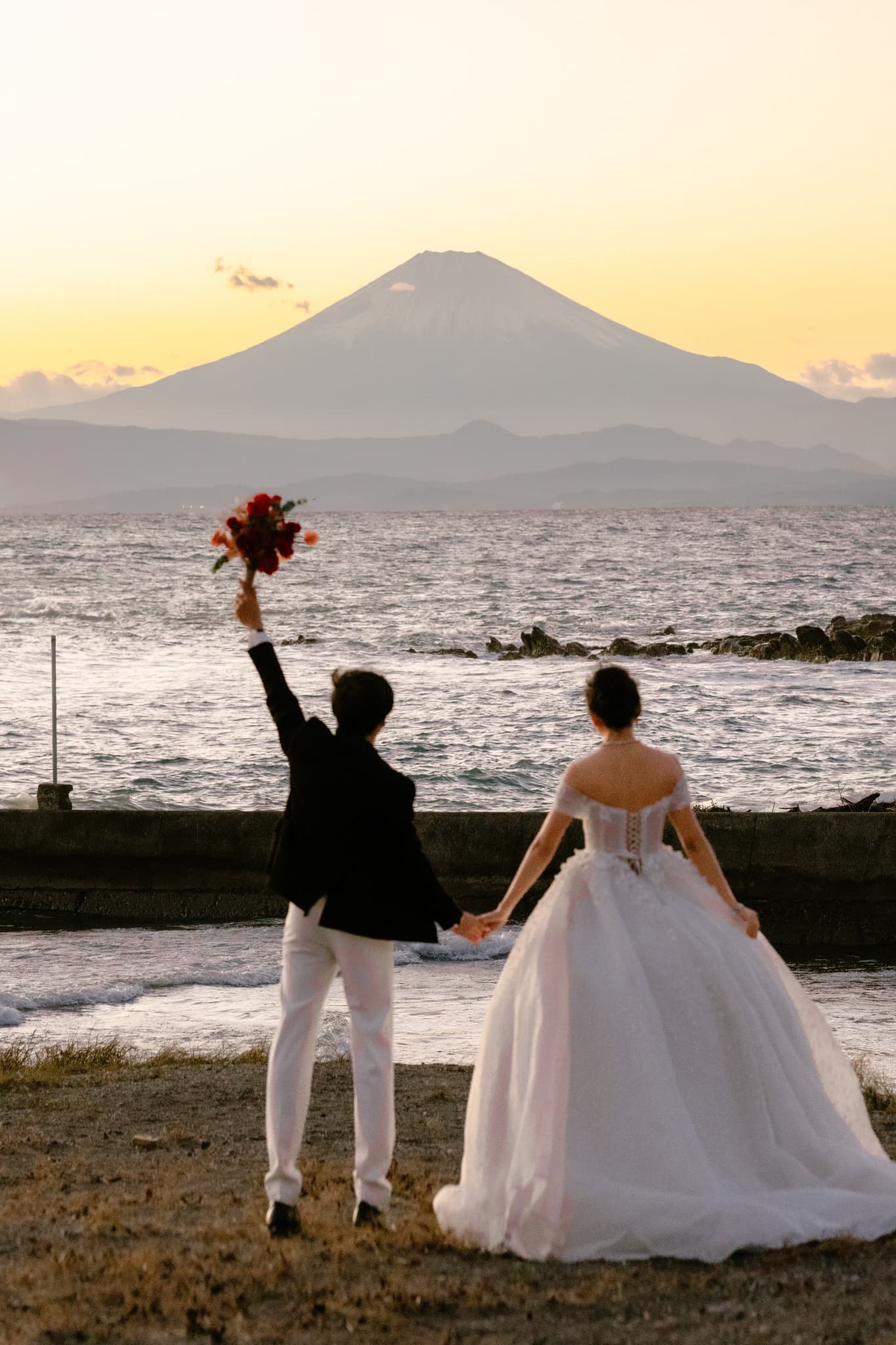mt-fuji-romantic-couple-photography-guide