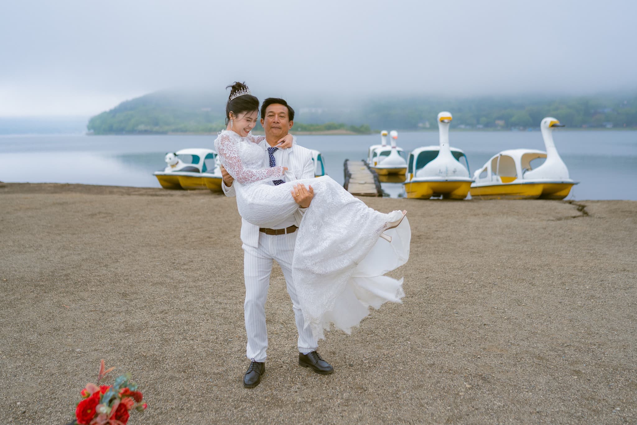 mt-fuji-romantic-couple-photography-guide